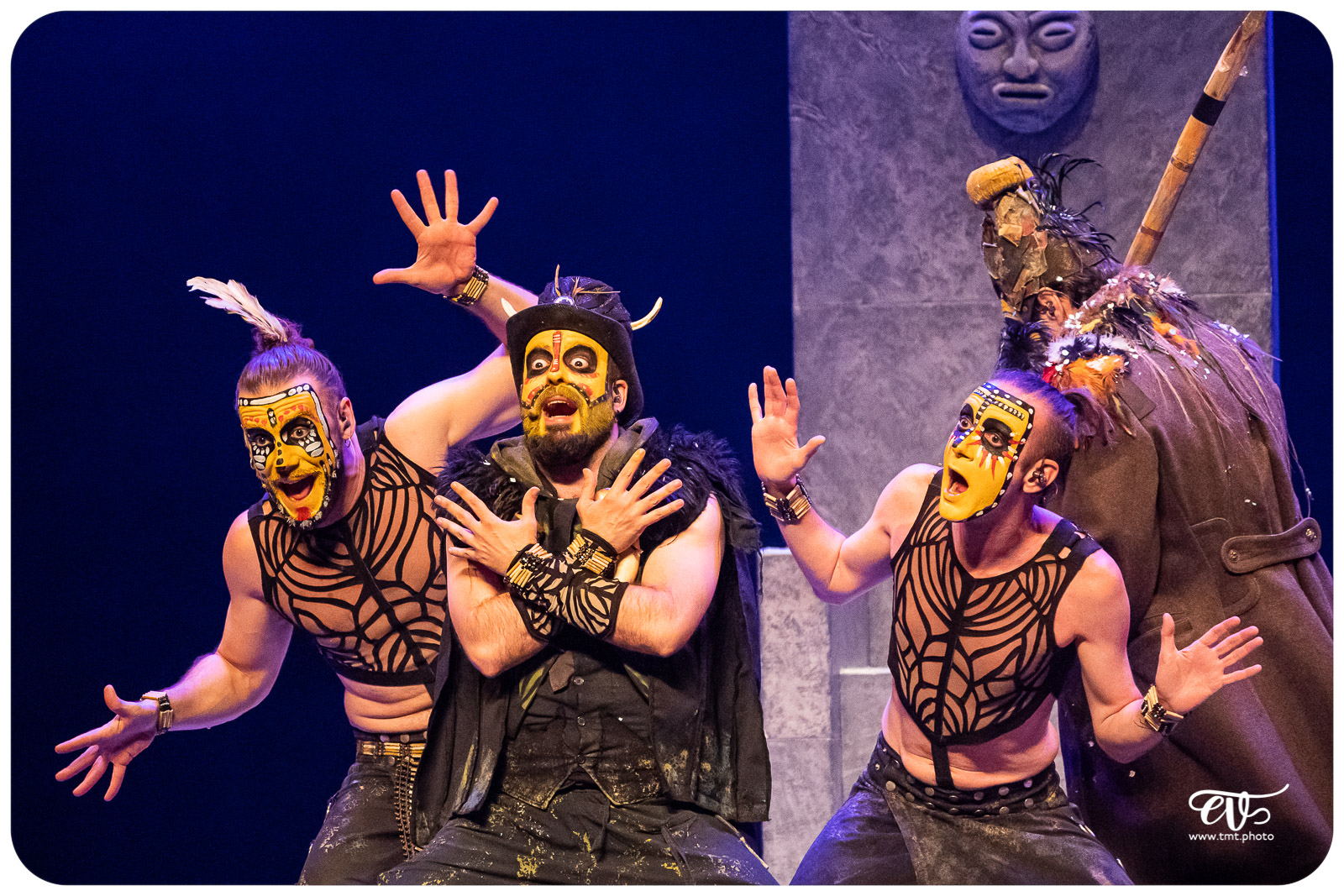 THE PRIMITALS (YLLANA & PRIMITAL BROTHERS)